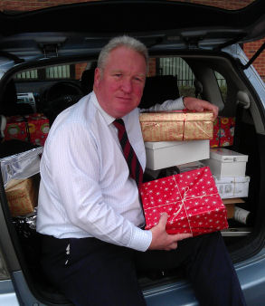 Mike Penning sends first batch of parcels to troops in Afghanistan
