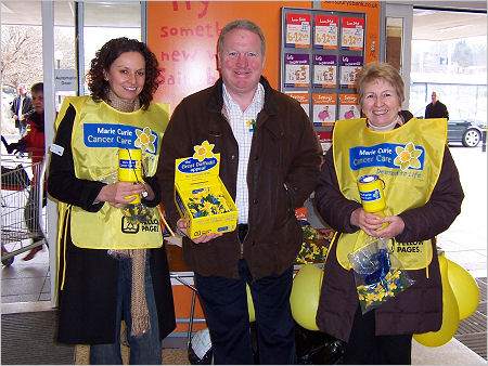 Mike Penning meets with Marie Curie fundraisers.